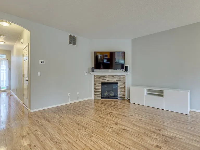 20855 SW Skiver St — Photo 5
