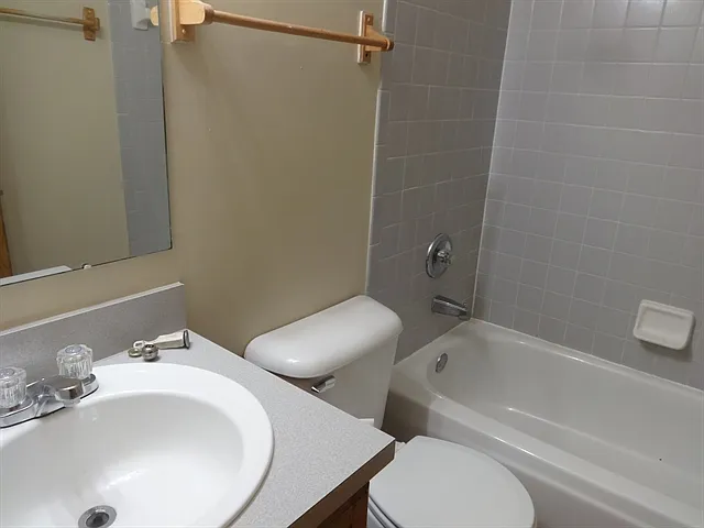 2759 Beal Dr — Photo 9