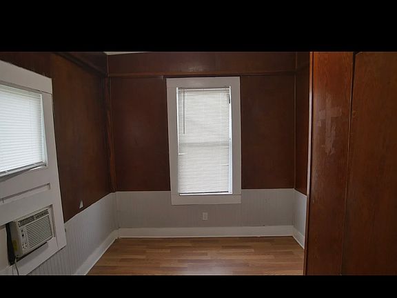 5th image of 419 Harding Pl #18