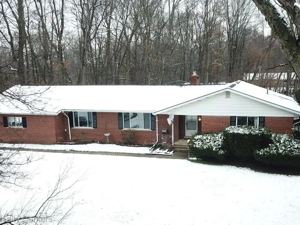 45786 Willis Rd, Belleville, MI 48111