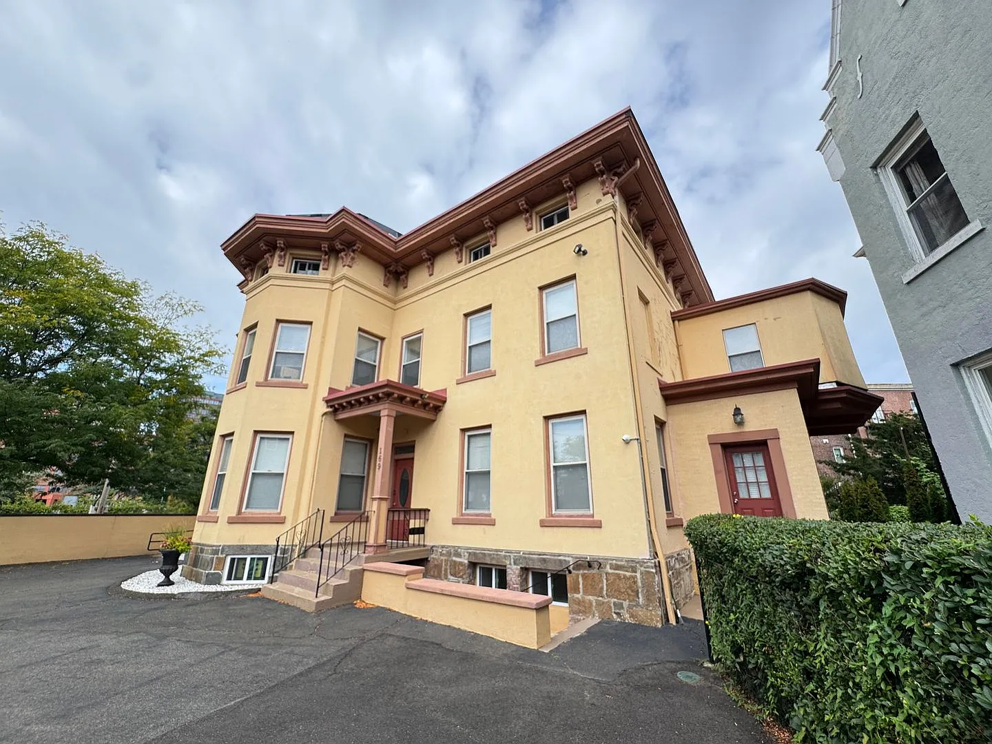 169 Olive St — Photo 4