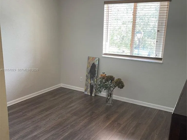 2847 S Evergreen Cir — Photo 5