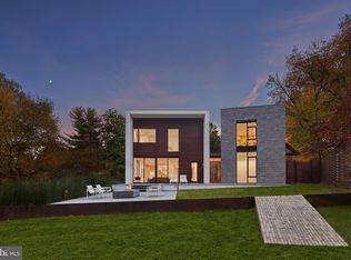 9119 Levelle Dr, Chevy Chase, MD 20815