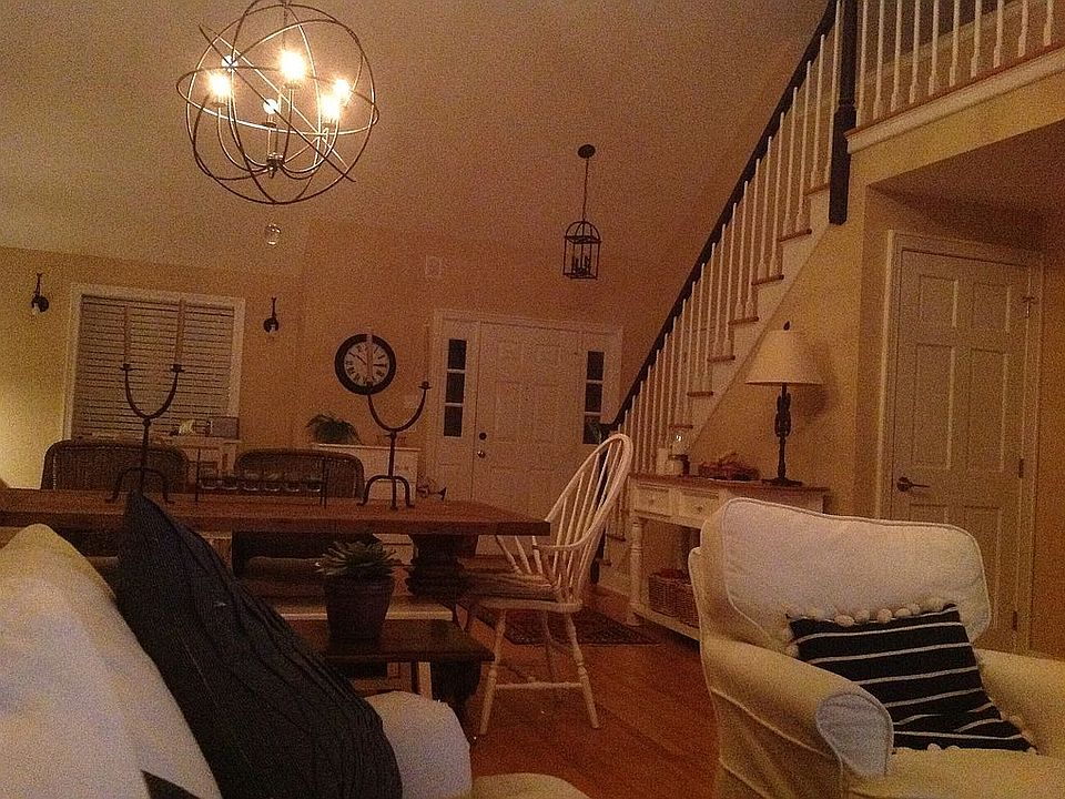 1st image of 90 S Mill Dr