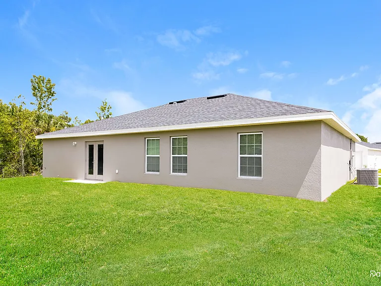 522 Bristol Cir — Photo 15