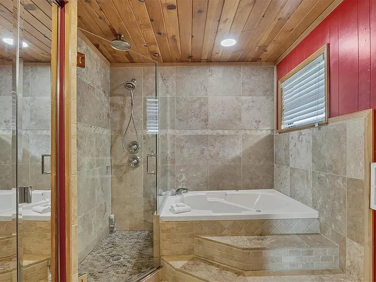 51 Palm Dr — Photo 22