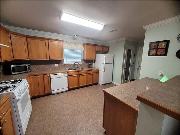 3rd image of 26207 Millstone Dr