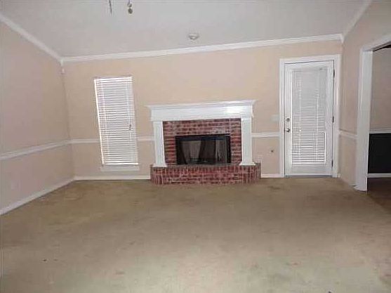 5th image of 548 Hillandale Dr