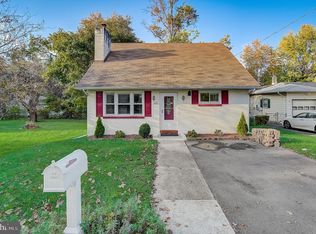 220 Claflin Ave, Ewing, NJ 08638