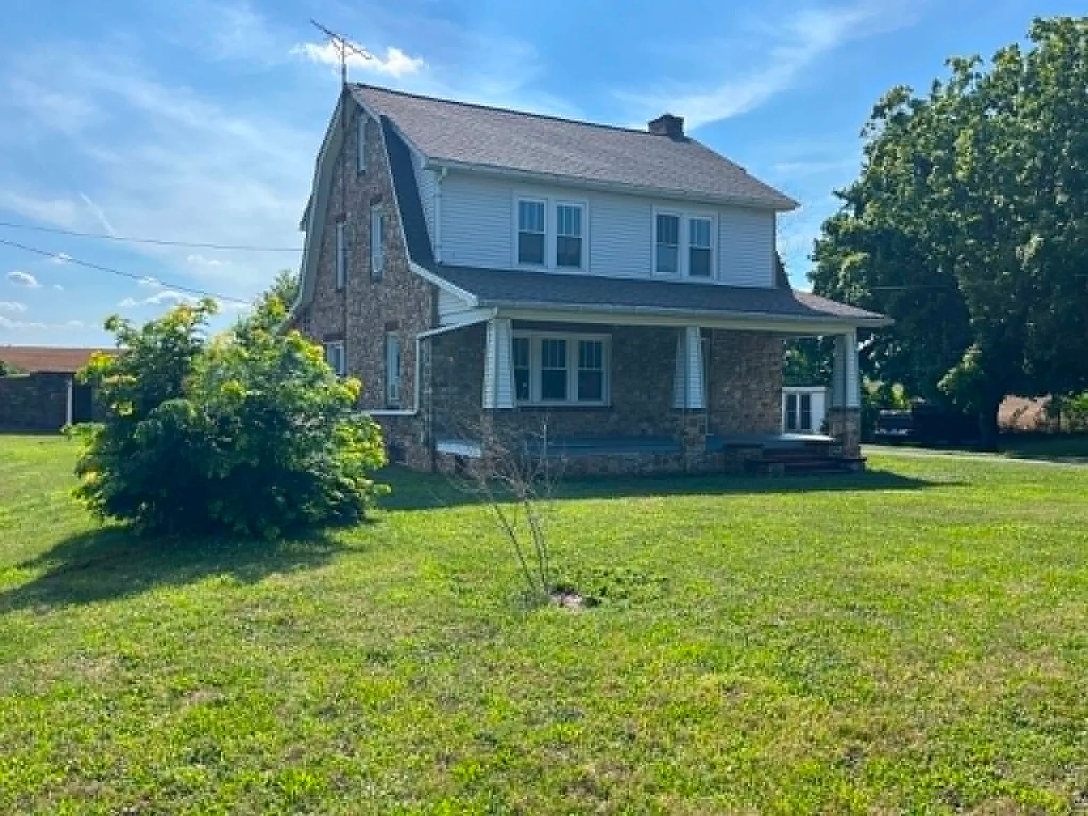 4 bed, 1508 sqft, $2,200 — Photo 4