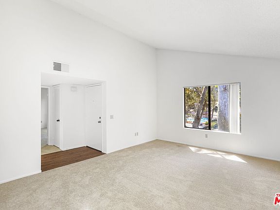 5th image of 600 Central Ave APT 294