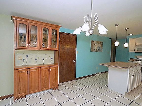 5th image of 2974 Walck Dr