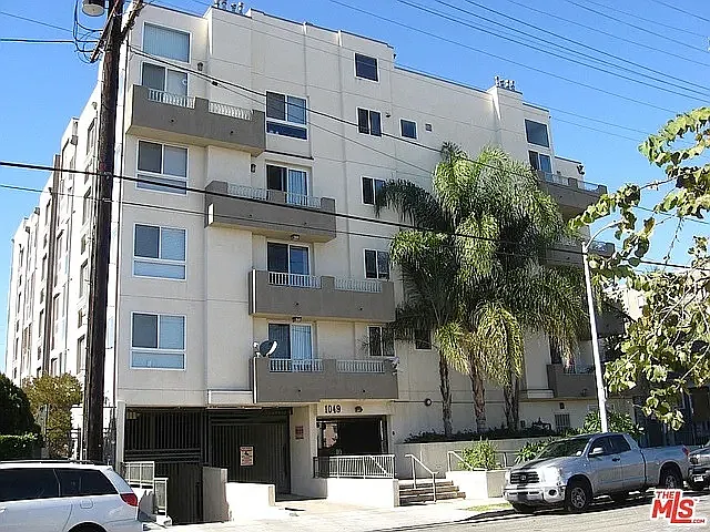 1049 S Hobart Blvd #305