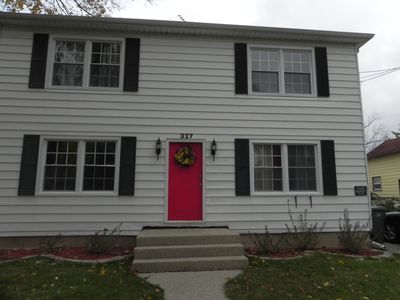 327 N Jackson St, Elgin, IL, 60123