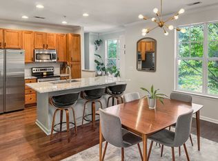 1604 Walnut View Dr, Charlotte, NC 28208