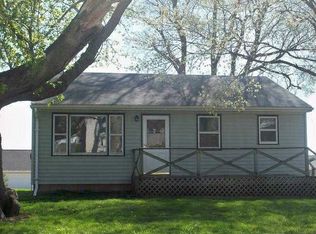 1208 4th St, Grundy Center, IA 50638