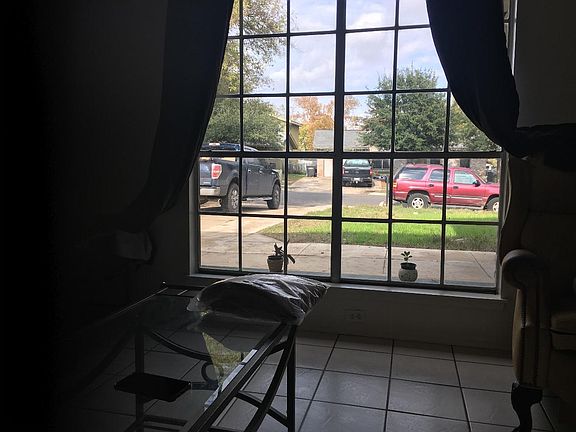 3rd image of 5906 Millbank Dr