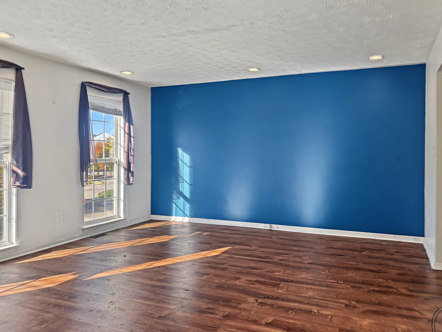 3 bed, 2.5 bath, $2,600 — Photo 3