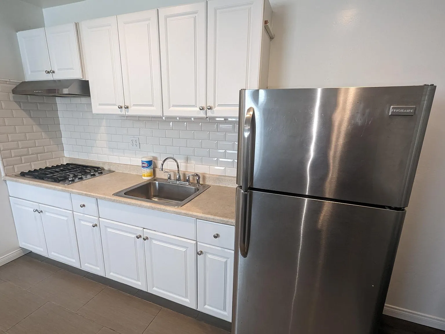 Studio, 380 sqft, $1,995 — Photo 4