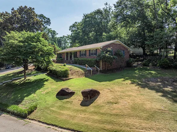 937 Riverview Dr, West Columbia, SC 29169