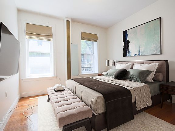 3rd image of 107 Christopher St APT 22