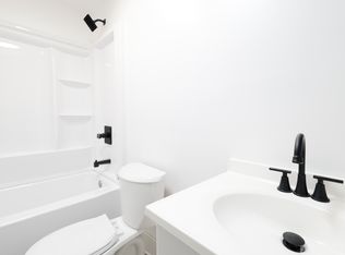 58 Laurel St Unit 1, Worcester, MA 01605