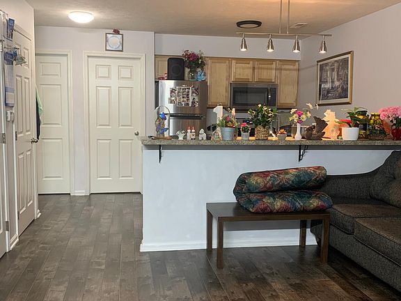 Open concept Living/Dining Room