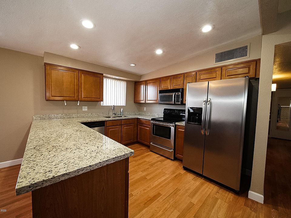 1st image of 4917 S San Fernando Ave