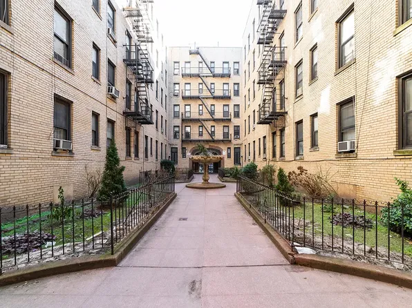 196 Clinton Avenue image 9 of 9