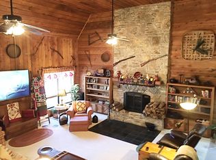 2731 New Hall Rd, Greenbrier, TN 37073