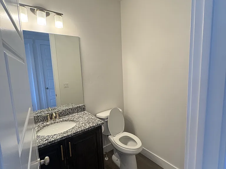 337 W Destiny Way — Photo 10