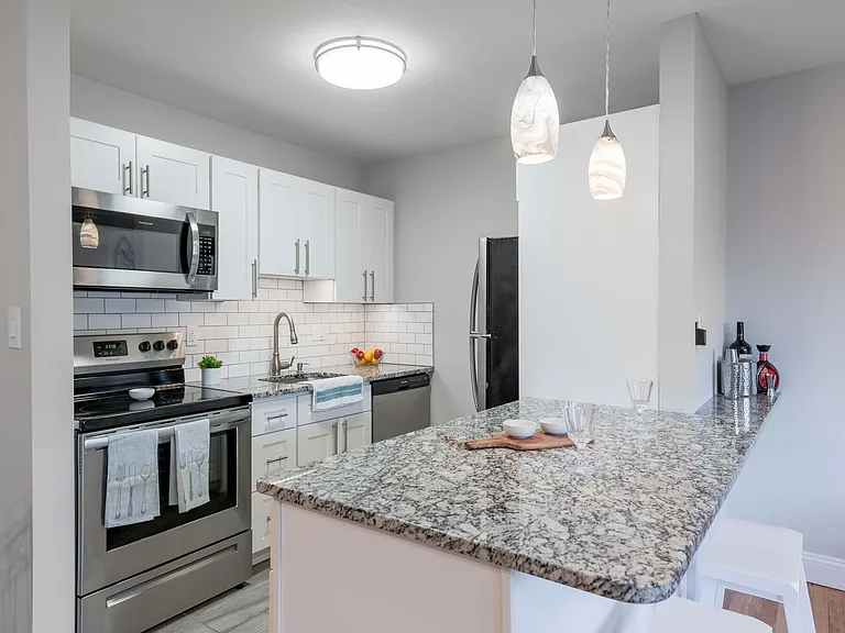 Cloverdale Park Apartments, LLC — Photo 6