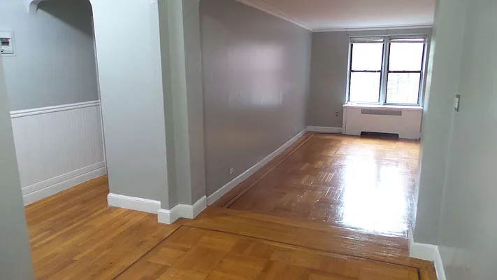 Rented by LG Realty Solutions Inc | media 12
