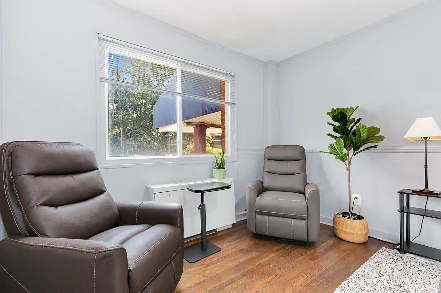 1 bed, 694 sqft, $1,600 — Photo 4
