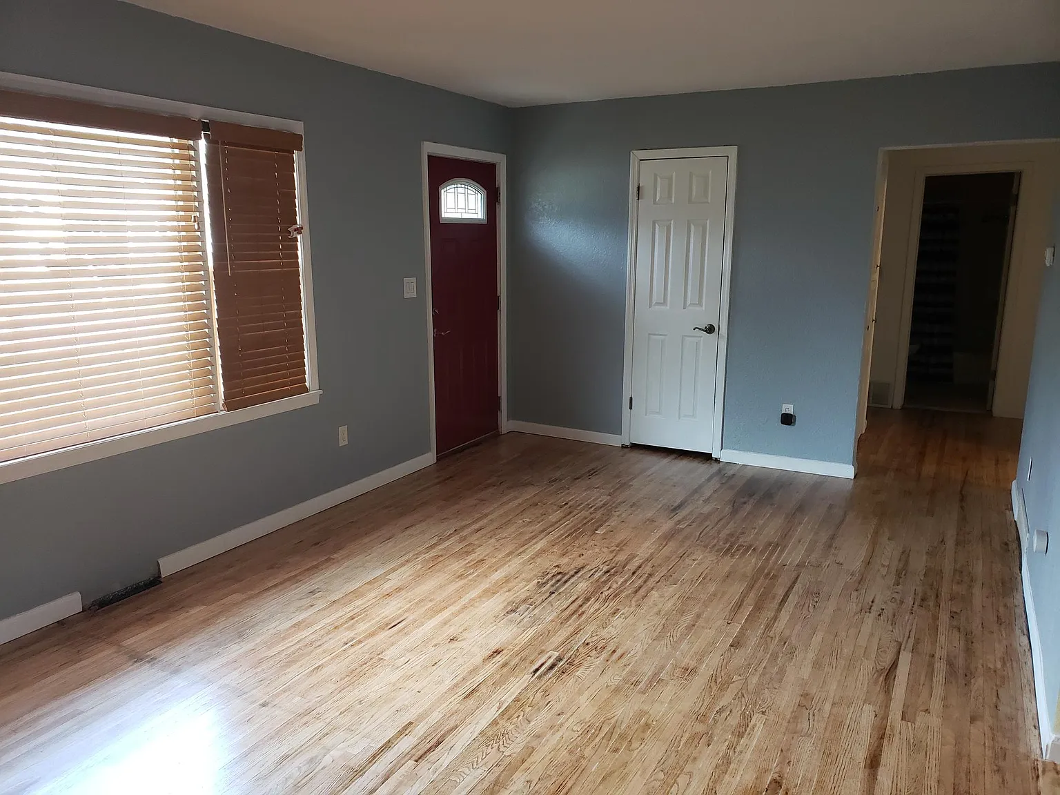 4 bed, 1856 sqft, $1,950 — Photo 4