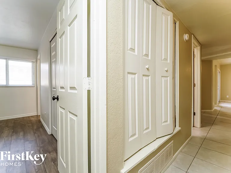 6718 N Positano Way — Photo 14