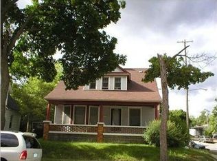 1051 Sigsbee St SE, Grand Rapids, MI 49506