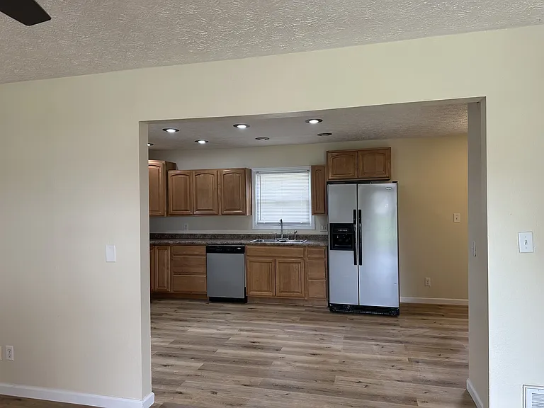 116 Fig St — Photo 3