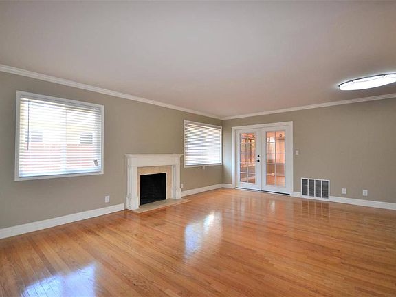 4th image of 926 Bermuda Dr