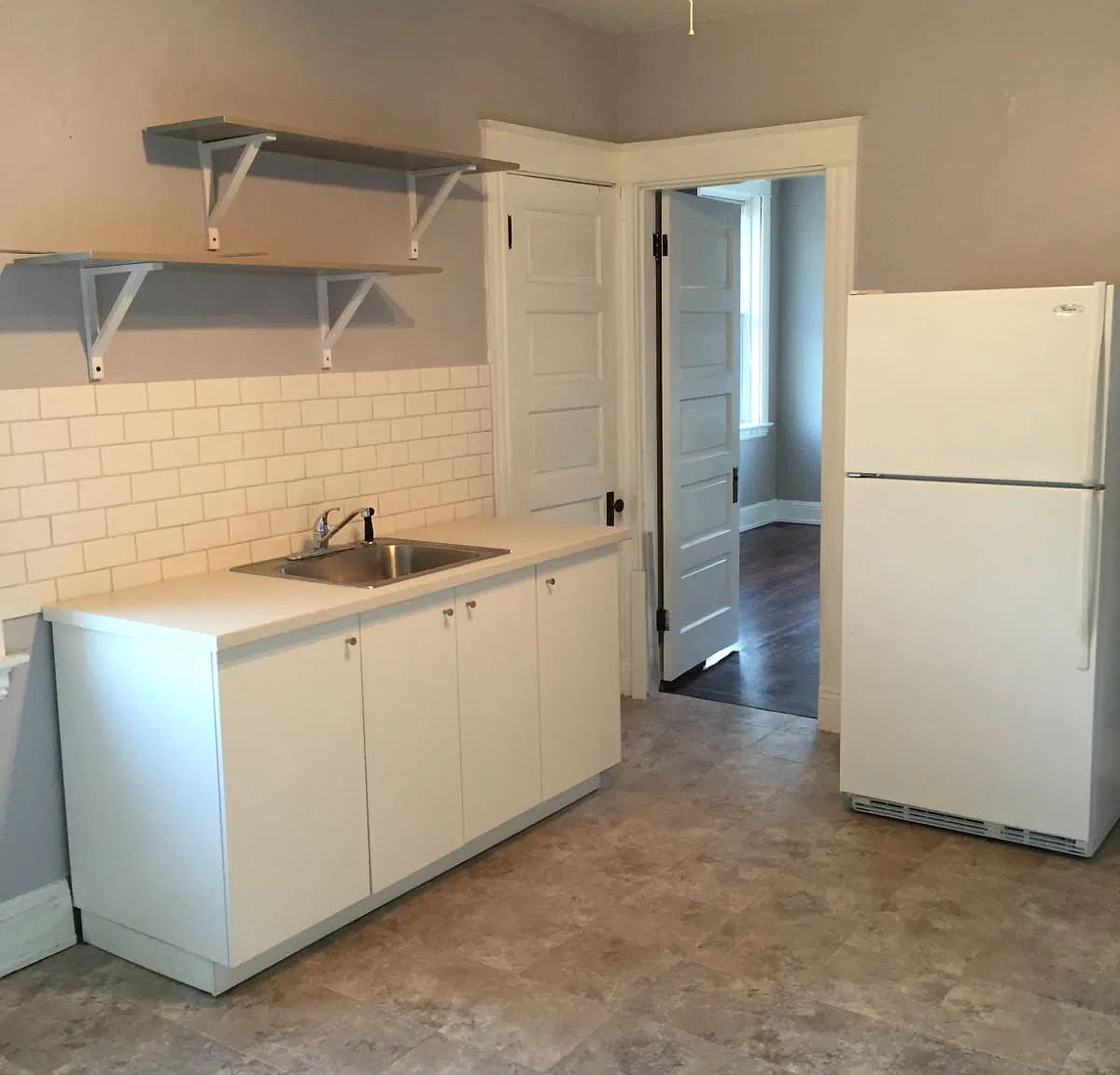 4720 Vine St — Photo 1