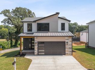 122 Morrow St, Greer, SC 29650