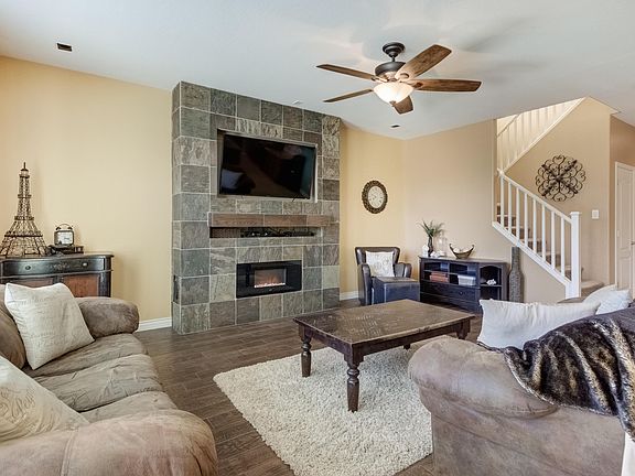 4th image of 23727 S 210th Way