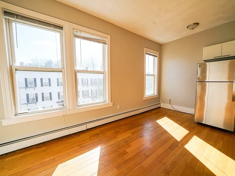 33 Portsmouth St #3 — Photo 11