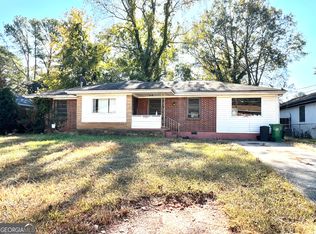 2885 Laguna Dr, Decatur, GA 30032