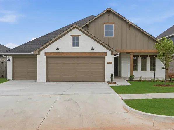 3804 Mesa Rd, Norman, OK 73071
