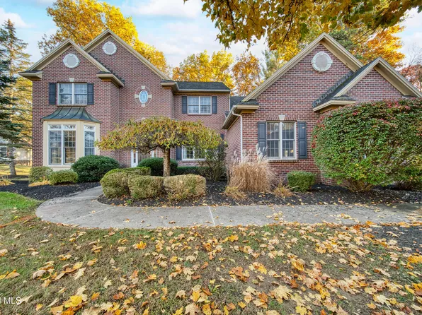 222 Bell Court, Schenectady, NY 12303