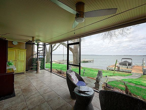First floor screened porch