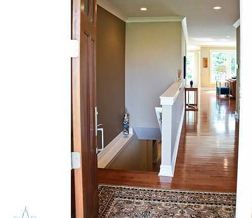 3rd image of 589 E Aquila Dr