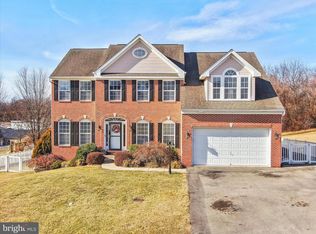 8935 Harper Dr, Waynesboro, PA 17268
