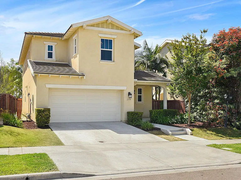 2354 Trellis St — Photo 2